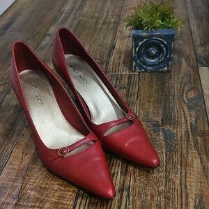 Worthington Women's Pointed Toe Red Genuine Leather High Heels. Size 9